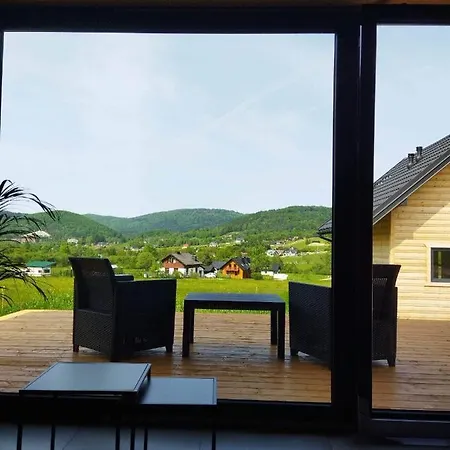Jaworowe Wzgorze Holiday home *