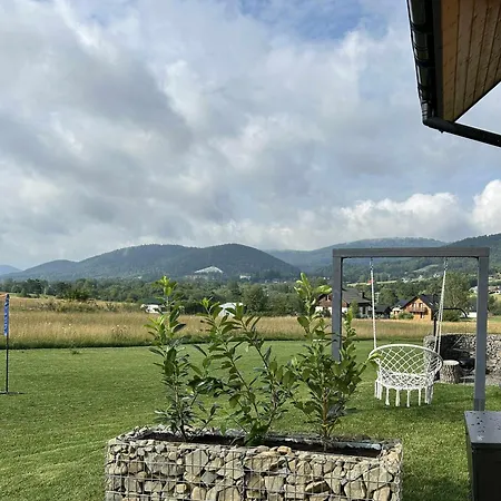 Jaworowe Wzgorze Ferienhaus *